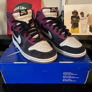 nike sb dunk high, purple and white. almost brand new org cost around 89.99